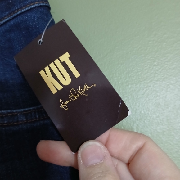 KUT From the Kloth Woman CARLO Ankle Skinny Raw Hem Plus Size Jeans Size: 18 - Picture 12 of 14